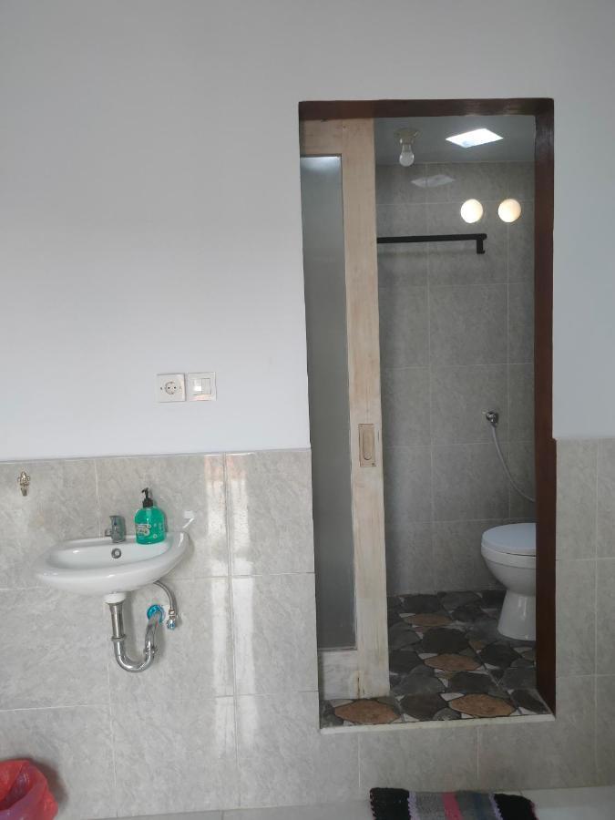 Roy Guest House Canggu Quarto foto